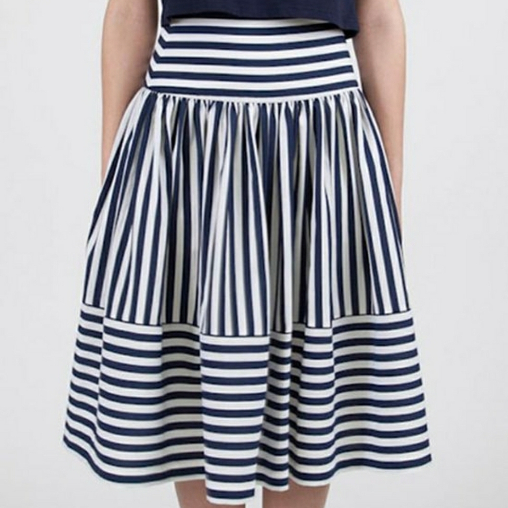 Anthropologie Maeve High Seas Blue White Striped Skirt Size Medium Full A-Line - Picture 2 of 8